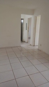 Alugo ap no cond Murici/ 200m2 da av. São Luís rei de França