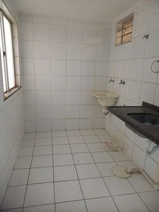 Alugo apartamento com varanda na Área do Pinheiros