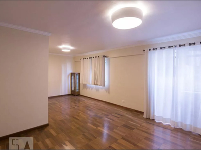 Apartamento amplo em Perdizes, a 150 m da PUC/SP