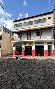 Casa com 4 quartos/centro/São Thomé das Letras