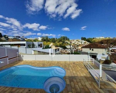 Casa com 5 quartos para alugar, 290 m² por R$ 6.000/mês - Quintas das Avenidas - Juiz de F