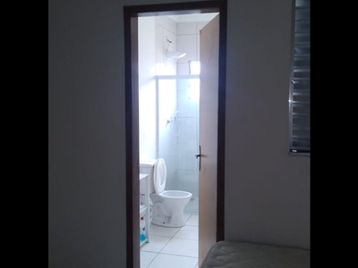 Casa em condomínio em Jacareí com 2 suites