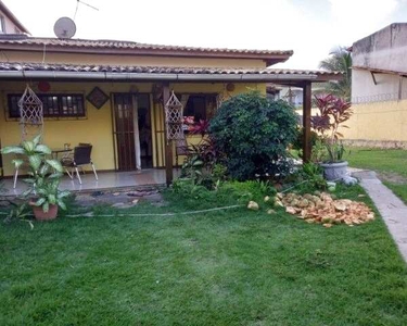 Casa toda térrea, 3/4, piscina privativa e quintal gramado enorme-Farol de Itapuã-Salvador