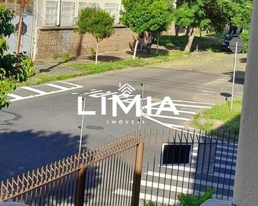 Limia Imóveis vende amplo apartamento de 02 dormitórios, bem ensolarado, com sacada, de fr