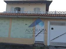 Casa à venda no bairro Jardim Medina em Poá