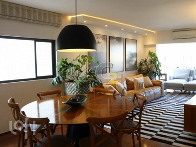 Apartamento à venda em Vila Madalena com 288 m², 5 quartos, 4 suítes, 3 vagas