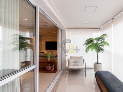 Apartamento à venda em Vila Romana com 135 m², 3 quartos, 2 suítes, 2 vagas
