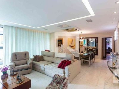 Apartamento com 4 quartos à venda no bairro Santa Efigênia, 180m²