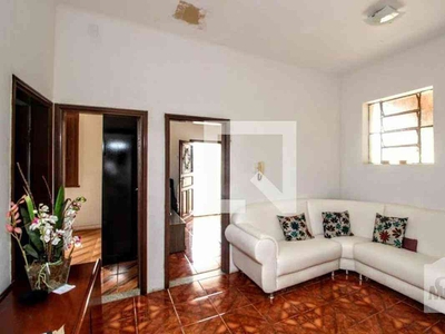 Casa com 3 quartos à venda no bairro Caiçaras, 394m²