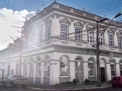 Imóvel comercial à venda no bairro Centro em Castro