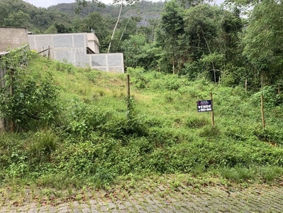 Terreno à venda no bairro Amparo em Nova Friburgo