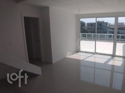 Apartamento à venda em Recreio dos Bandeirantes com 219 m², 2 quartos, 1 suíte, 2 vagas