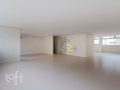 Apartamento à venda em Santa Cecília com 236 m², 3 quartos, 3 suítes, 3 vagas