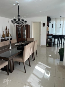 Apartamento à venda em São Pedro com 290 m², 3 quartos, 2 suítes, 4 vagas