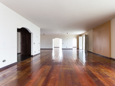 Apartamento à venda em Sumaré com 468 m², 4 quartos, 2 suítes, 3 vagas