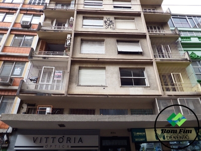 Apartamento em Centro Histórico, Porto Alegre/RS de 75m² 3 quartos para locação R$ 1.300,00/mes