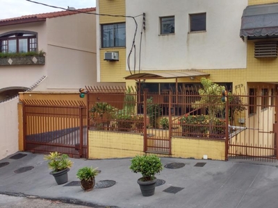 Apartamento em Estrela do Norte, São Gonçalo/RJ de 60m² 2 quartos à venda por R$ 167.000,00