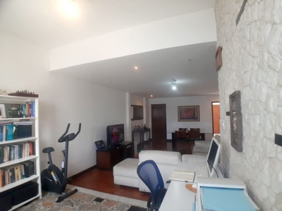 Apartamento em Icaraí, Niterói/RJ de 162m² 3 quartos para locação R$ 4.000,00/mes