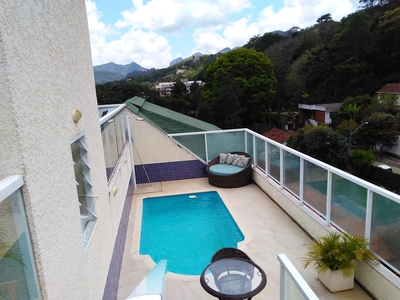 Apartamento em Itaipava, Petrópolis/RJ de 290m² 1 quartos à venda por R$ 979.000,00 ou para locação R$ 3.000,00/mes