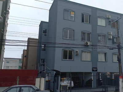 Apartamento em Kobrasol, São José/SC de 42m² 1 quartos para locação R$ 1.600,00/mes