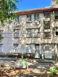 Apartamento em Passo da Areia, Porto Alegre/RS de 51m² 2 quartos à venda por R$ 154.000,00