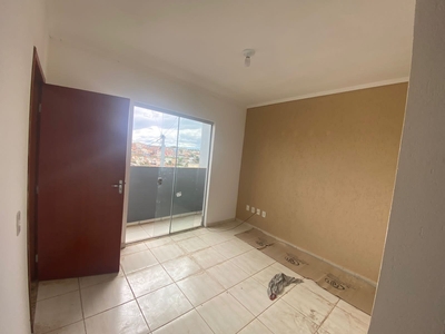 Apartamento em Residencial Monte Carlo, Pouso Alegre/MG de 60m² 2 quartos à venda por R$ 149.000,00