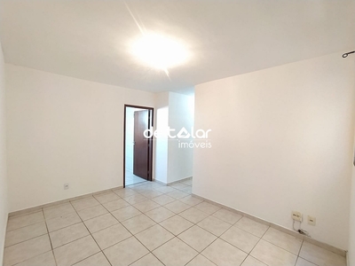 Apartamento em Santa Mônica, Belo Horizonte/MG de 60m² 3 quartos à venda por R$ 234.000,00