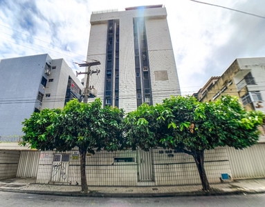 Apartamento em Varjota, Fortaleza/CE de 125m² 3 quartos para locação R$ 1.100,00/mes