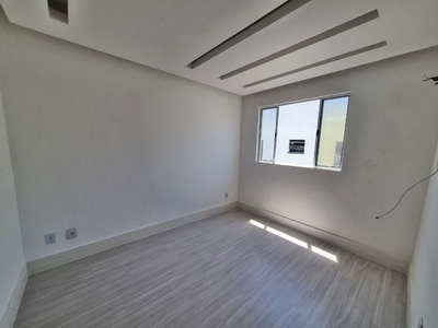 Apartamento em Venda da Cruz, São Gonçalo/RJ de 60m² 2 quartos à venda por R$ 168.000,00