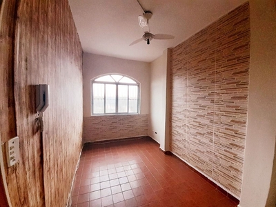 Apartamento em Vila Antártica, Praia Grande/SP de 48m² 1 quartos à venda por R$ 139.000,00