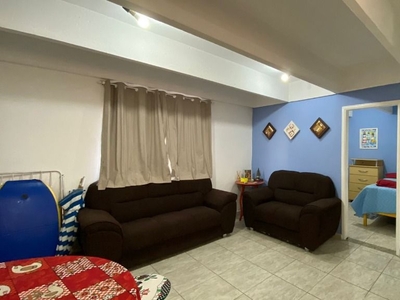 Apartamento em Vila Guilhermina, Praia Grande/SP de 38m² 2 quartos à venda por R$ 188.000,00