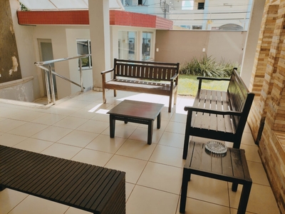 Apartamento em Vila Ipiranga, Londrina/PR de 74m² 2 quartos para locação R$ 1.250,00/mes