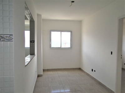Apartamento em Vila Tupi, Praia Grande/SP de 37m² 1 quartos à venda por R$ 154.000,00