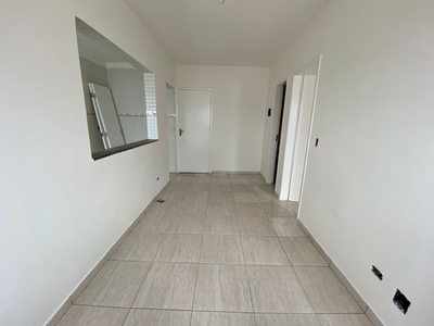 Apartamento em Vila Tupi, Praia Grande/SP de 40m² 1 quartos à venda por R$ 144.000,00