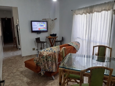 Apartamento em Vila Tupi, Praia Grande/SP de 40m² 1 quartos à venda por R$ 169.000,00