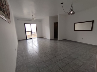 Apartamento em Vila Tupi, Praia Grande/SP de 97m² 2 quartos para locação R$ 2.700,00/mes