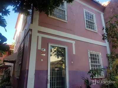 Casa em Botafogo, Rio de Janeiro/RJ de 223m² 11 quartos à venda por R$ 2.800.000,00 ou para locação R$ 9.000,00/mes