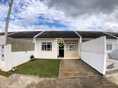 Casa em Campo Largo da Roseira, São José dos Pinhais/PR de 51m² 2 quartos à venda por R$ 184.000,00