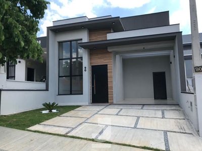 Casa em Centro, Salto/SP de 115m² 3 quartos à venda por R$ 734.000,00