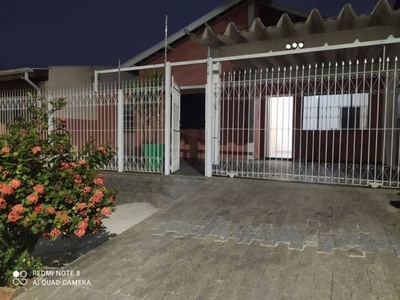 Casa em Centro, Taubaté/SP de 200m² 4 quartos à venda por R$ 599.000,00