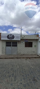 Casa em Cidade Alta, Caruaru/PE de 70m² 2 quartos à venda por R$ 171.000,00