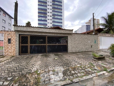Casa em Cidade Ocian, Praia Grande/SP de 304m² 3 quartos à venda por R$ 749.000,00