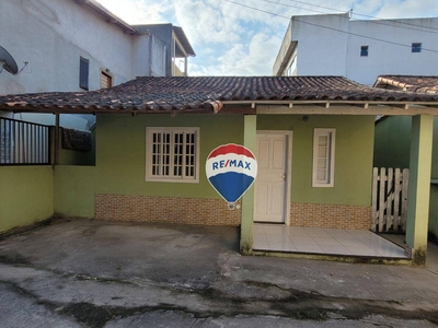 Casa em Fluminense, São Pedro da Aldeia/RJ de 50m² 2 quartos à venda por R$ 209.000,00