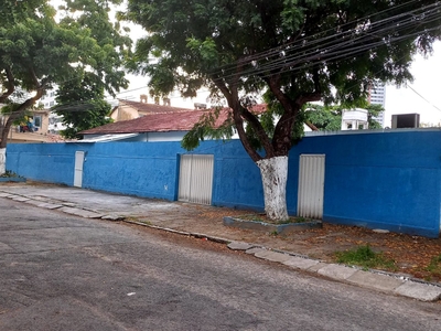 Casa em Hipódromo, Recife/PE de 280m² 5 quartos à venda por R$ 799.000,00 ou para locação R$ 3.400,00/mes