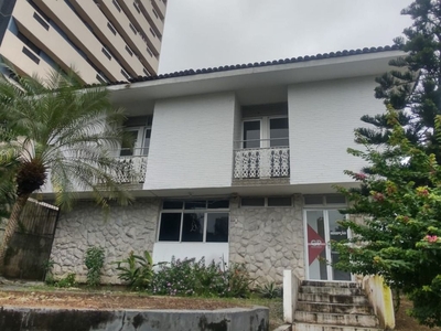Casa em Ilha do Retiro, Recife/PE de 492m² para locação R$ 12.500,00/mes
