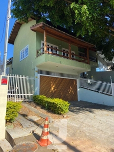 Casa em Jardim América, Bragança Paulista/SP de 245m² 2 quartos à venda por R$ 999.000,00