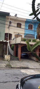 Casa em Jardim Ângela (Zona Leste), São Paulo/SP de 200m² 3 quartos à venda por R$ 773.000,00