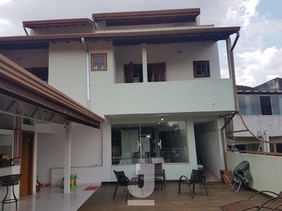 Casa em Jardim Bom Sucesso, Campinas/SP de 400m² 5 quartos à venda por R$ 699.000,00