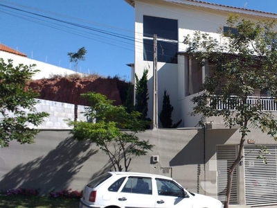 Casa em Jardim Caçula, Jundiaí/SP de 180m² 3 quartos à venda por R$ 679.000,00