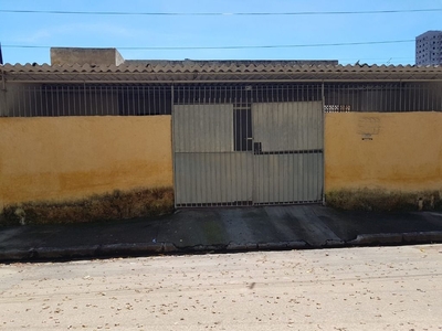 Casa em Jardim Ismênia, São José dos Campos/SP de 60m² 1 quartos para locação R$ 850,00/mes